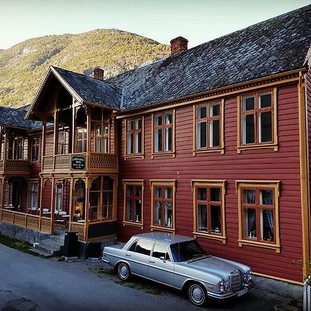 Laerdalsoren Motor Guesthouse Lærdalsøyri Esterno foto