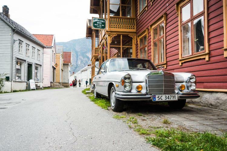 Laerdalsoren Motor Guesthouse Lærdalsøyri Esterno foto