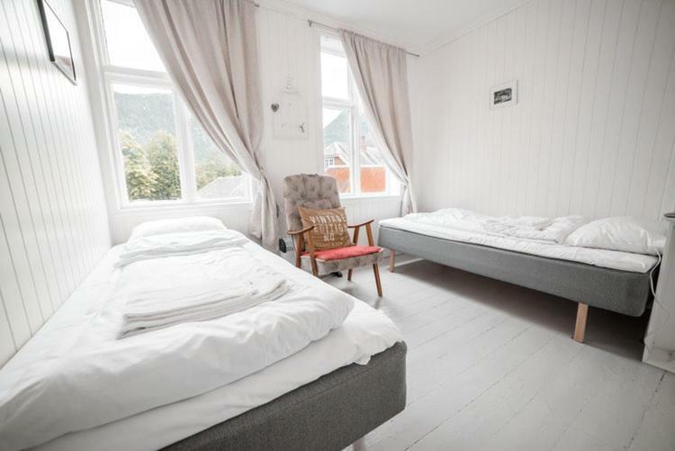 Laerdalsoren Motor Guesthouse Lærdalsøyri Esterno foto