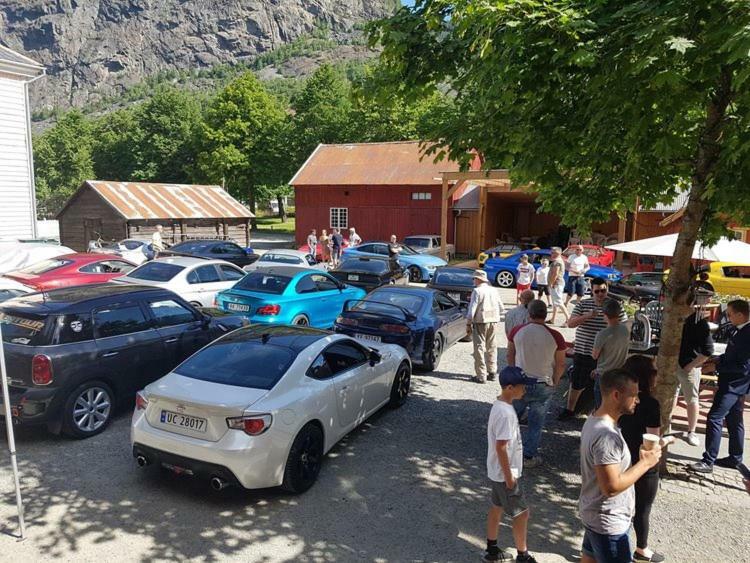 Laerdalsoren Motor Guesthouse Lærdalsøyri Esterno foto